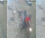 Criminosos em moto arrastam idosa e cachorros no Rio de Janeiro; veja